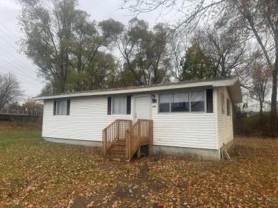 Mobile Home at 670 E Union St Lot Cr9 Waterloo, IN 46793