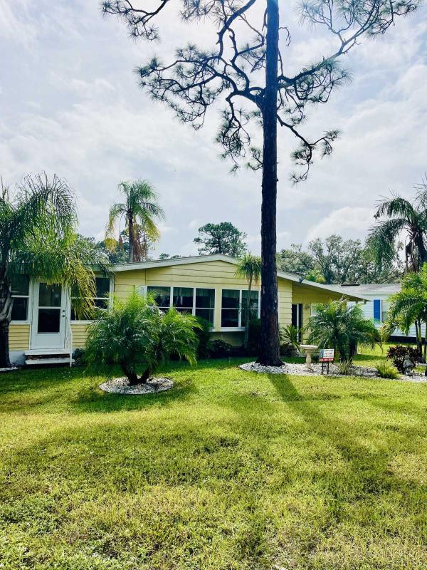 Photo 1 of 2 of home located at 19396 Cedar Crest Ct. North Fort Myers, FL 33903