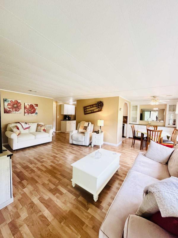 1983 Thin Manufactured Home