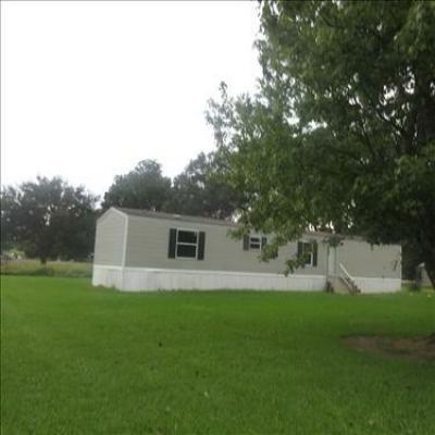 Mobile Home at 4708 R L Dr New Iberia, LA 70560