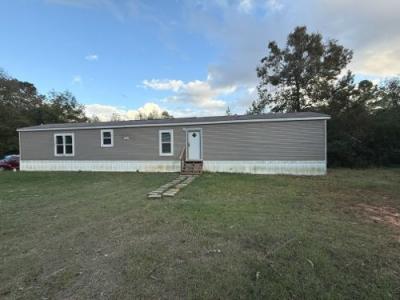 Mobile Home at 28 Beasterling Ln Prentiss, MS 39474