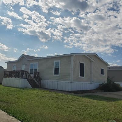 Mobile Home at 986 Winning Colors Drive Lot Wc986 Wilmer, TX 75172