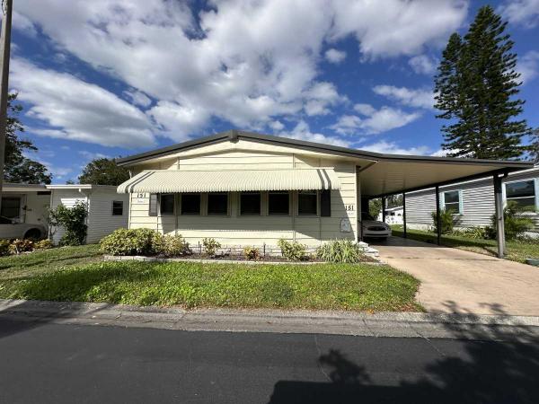 1988 Fleetwood Brookfield Manufactured Home