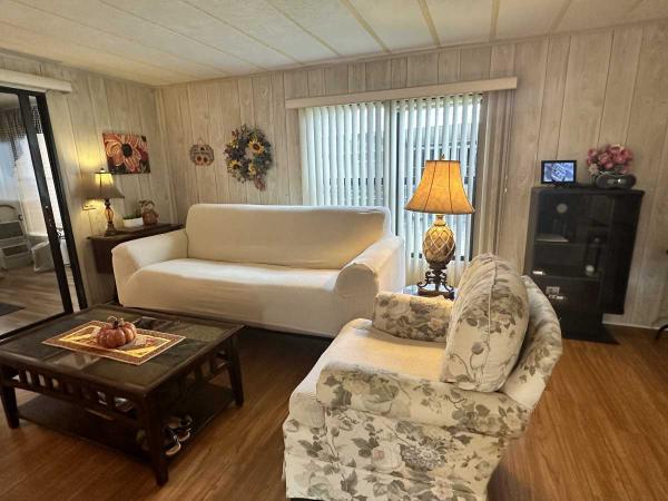 1981 Mobile Home