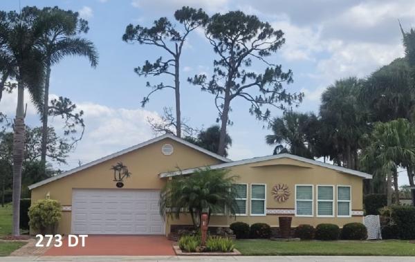 Photo 1 of 2 of home located at 273 Las Palmas Blvd. North Fort Myers, FL 33903