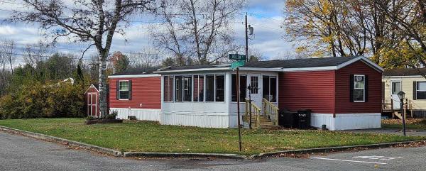 2010 Champion  Titan Survivor Mobile Home