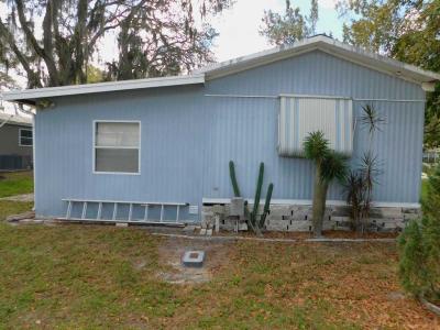 Photo 4 of 30 of home located at 3828 Oakcrest Lane Zephyrhills, FL 33541