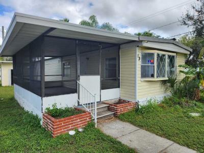 Mobile Home at 11211 East Bay Rd #13 Gibsonton, FL 33534