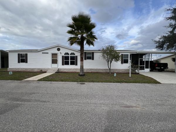 2004 Homes of Merit Mobile Home For Sale