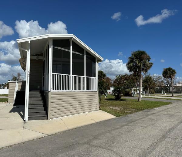 2020  Mobile Home For Sale