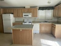 2001 Skyline Oak Manor Mobile Home