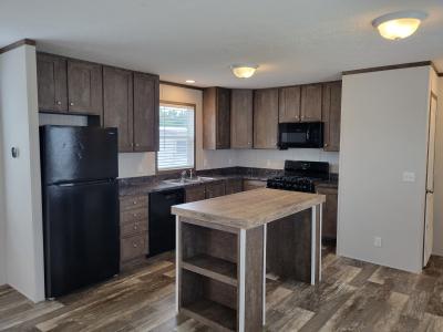 Mobile Home at 16023 Villaire #685 Clinton Township, MI 48038