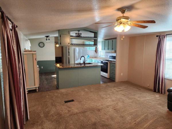 1997 Oakcreek Oakcreek Manufactured Home