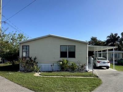 Mobile Home at 22 A Lake Breeze Dr Tavares, FL 32778