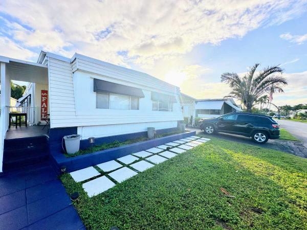 1977 Mobile Home