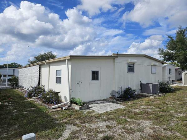 1977 Mobile Home