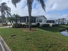 Photo 1 of 19 of home located at 56 Southhampton Blvd Auburndale, FL 33823