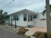 1963 NEWM Manufactured Home