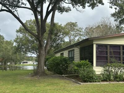 Photo 2 of 21 of home located at 1714 Aster Loop Lakeland, FL 33803