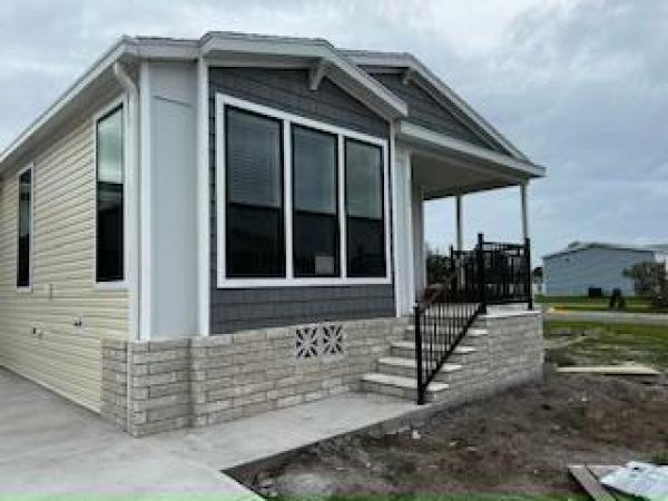 2024 Skyline - Ocala Seaside w/ Garage Mobile Home