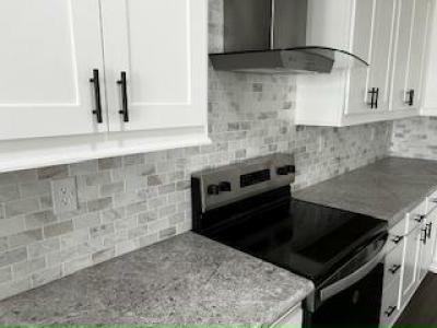 Photo 3 of 20 of home located at 1615 Voyager Drive Sarasota, FL 34234