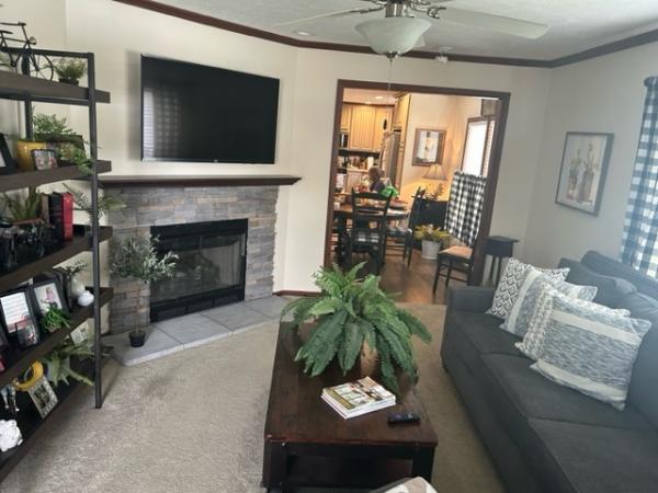 2018 skyline 320 BROOKSTONE  Home