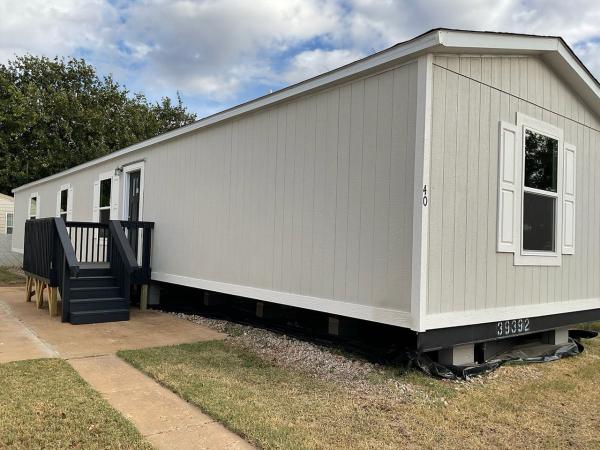 Photo 1 of 2 of home located at 8008 34th St Lubbock, TX 79407