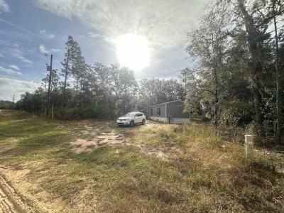 Mobile Home at 1141 Donovan Avenue Interlachen, FL 32148