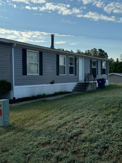 Mobile Home at 282 Woodland Trails Dr. Collinsville, IL 62234