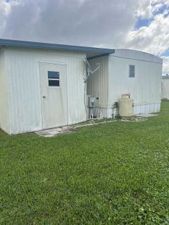 Photo 3 of 17 of home located at 4425 Us Hwy 441 S Lot #84 Okeechobee, FL 34974