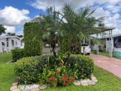 Photo 1 of 31 of home located at 10550 W State Road 84 Lot 249 Davie, FL 33324