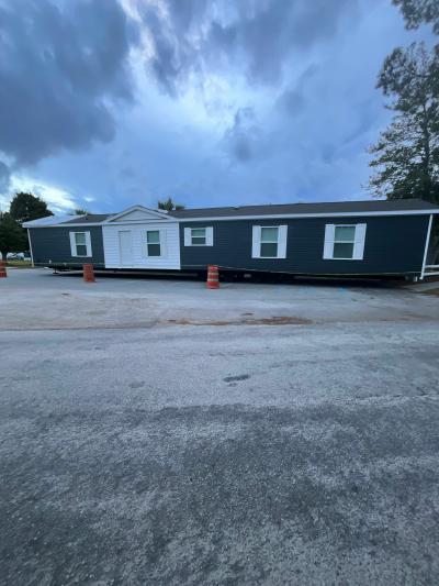 Mobile Home at 1406 E Vince Circle Lot V1406 Florence, SC 29505