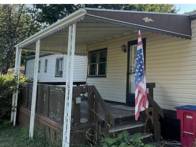 Mobile Home at 8760 Breinig Run Cir Breinigsville, PA 18031