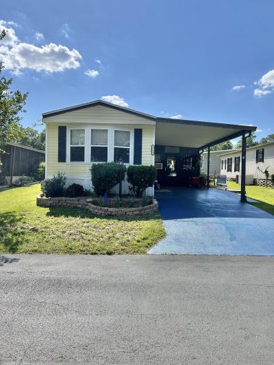 Mobile Home at 5751 Honeytree Dr Zephyrhills, FL 33541