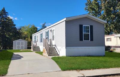 Mobile Home at 3118 Westshore Dr. Lot 10 Bay City, MI 48706