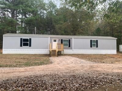 Mobile Home at 385 Bill Welch Dr Savannah, TN 38372