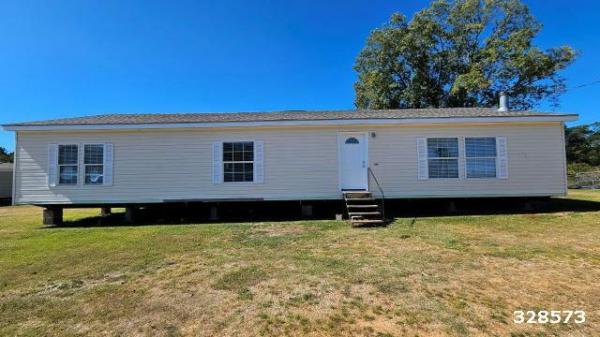 Photo 1 of 2 of home located at Buffington Mobile Home Sales I 31 Hickory Nut Rd Decatur, MS 39327