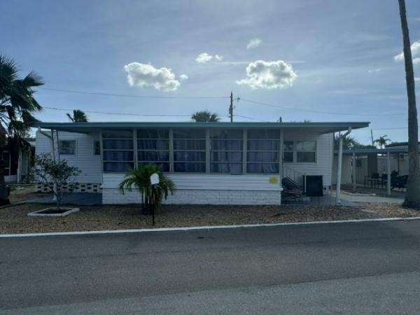 Photo 1 of 2 of home located at 1375 Pasadena Ave. S., #210 South Pasadena, FL 33707