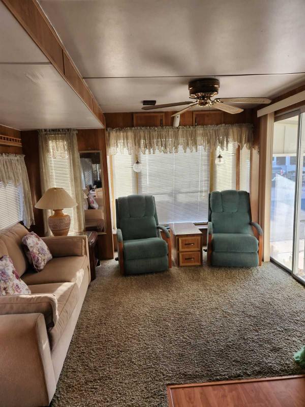 1983 VILLA ROYAL Mobile Home