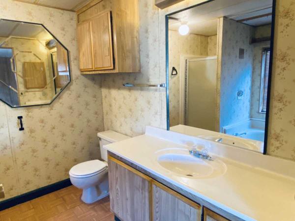 1985 Golden West Seacliff Mobile Home