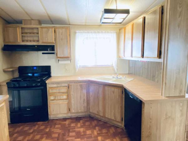 1985 Golden West Seacliff Mobile Home