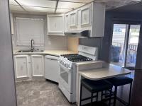 1976 GOLDENWEST Manufactured Home