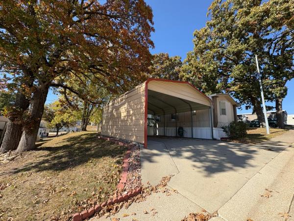 1990 REDMAN Mobile Home For Sale