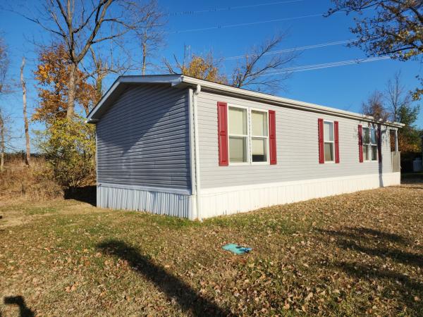 2004 Pine Grove mobile Home