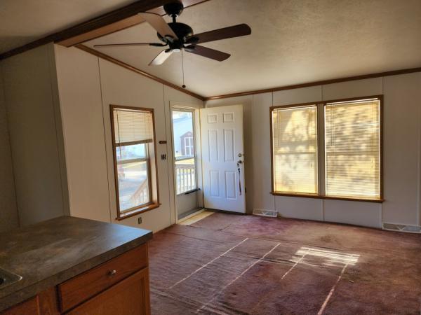 2004 Pine Grove mobile Home