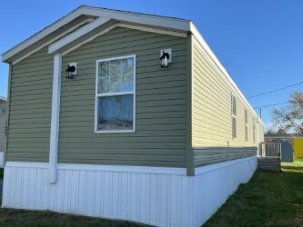 2021 Clayton - Middlebury Mobile Home