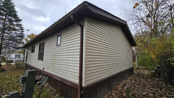 1990 Commodore Manufactured Home