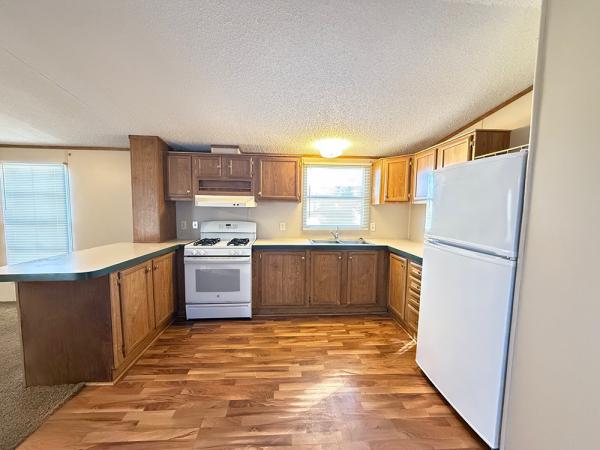 2001  Mobile Home For Sale