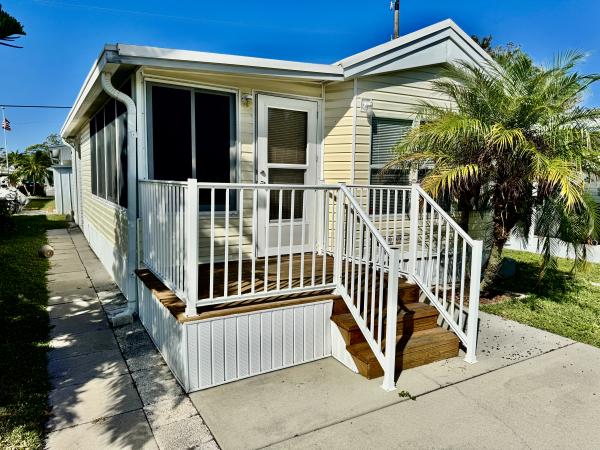 1992 SUMM Mobile Home For Sale