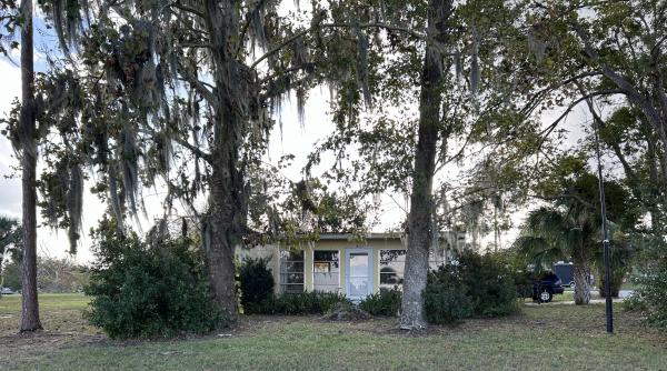 1981 TWIN Mobile Home